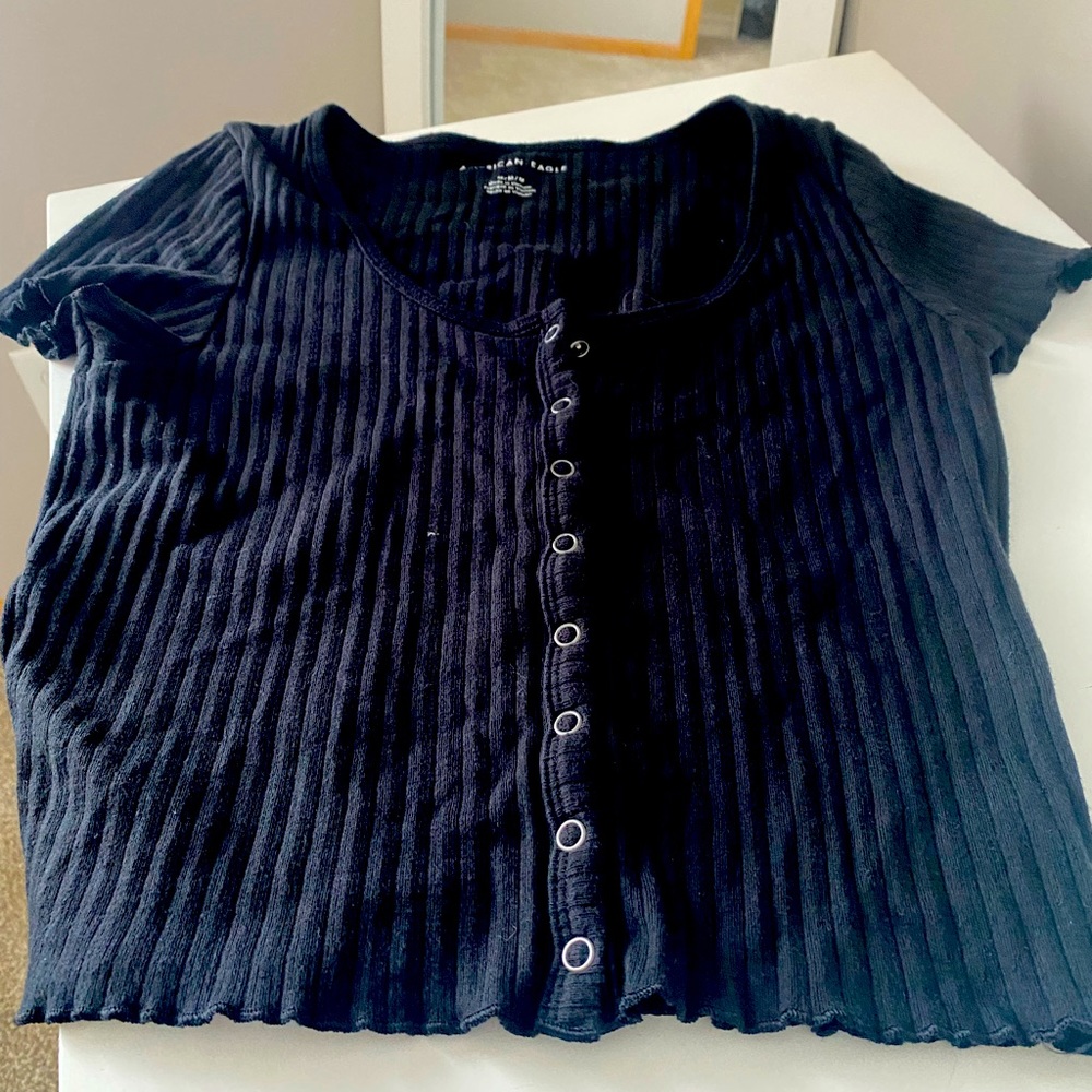 American Eagle stretch top.